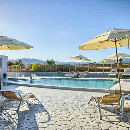 Ξενοδοχείο με διαμερίσματα Sea & Sun Χαράκι