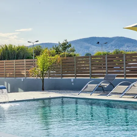 Sea & Sun Apart-hotel 4*