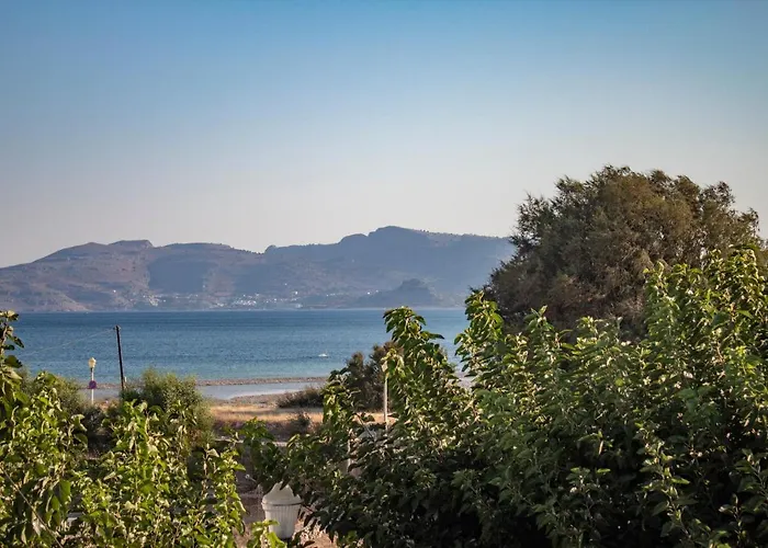 Sea & Sun Apart Otel 4*