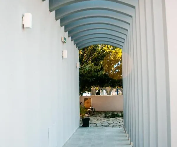 Sea & Sun Apart Otel Haraki