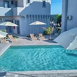 Апарт-отель Sea & Sun 4*