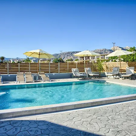 Sea & Sun Apartahotel 4*